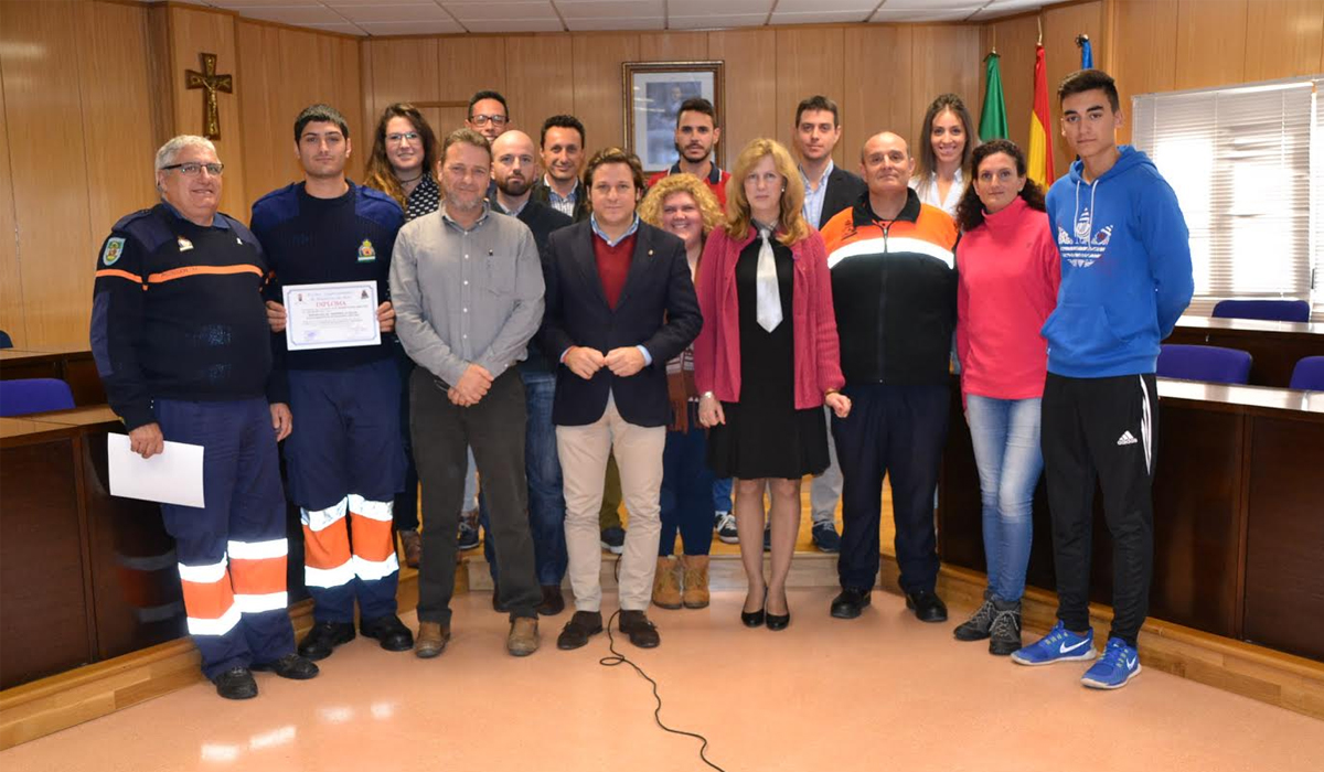 Entrega de diplomas a los 63 miembros del equipo de salvamento y seguridad en las playas