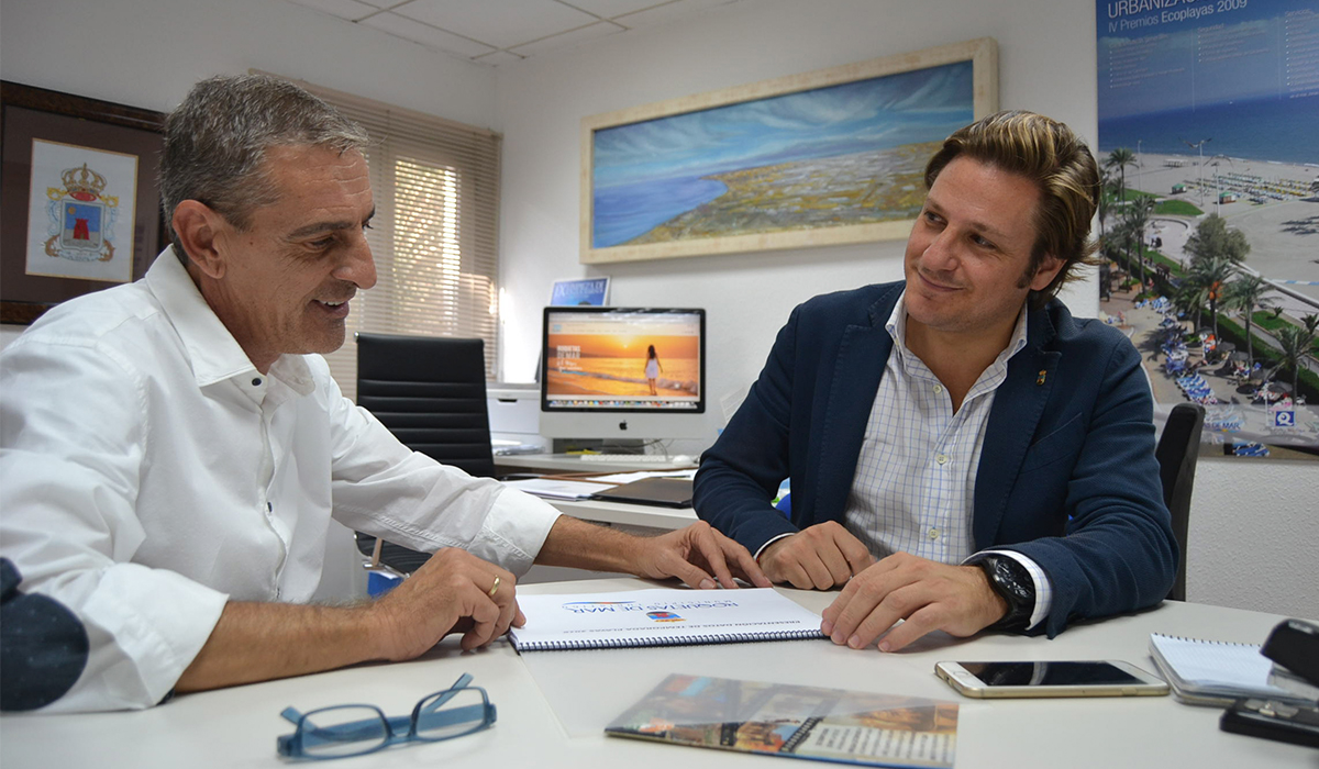 Roquetas promocionará “El mar que sueñas” en el mercado inglés durante la World Travel Market