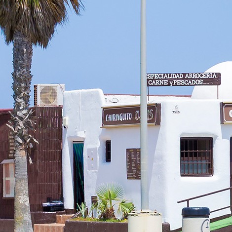 Chiringuito Oasis Beach en Playa Serena